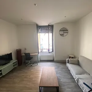 T2 Rénové Part-dieu Appartement